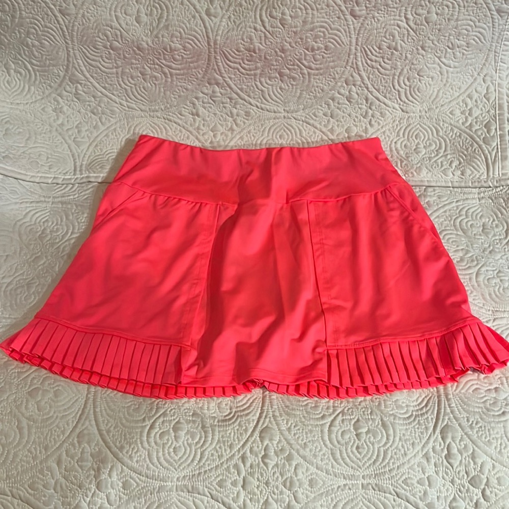 Tail pleated skort, size small